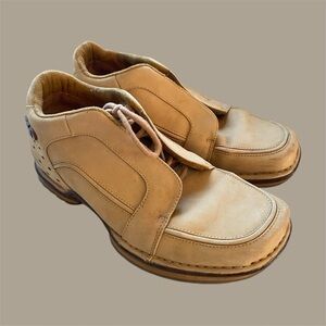 Vintage 310 Motoring Shoes Men’s 10.5 Beige Suede Leather Moccasin Retro